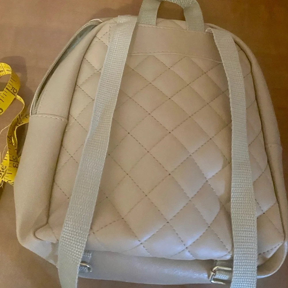 Small backpack - Picture 6 of 6